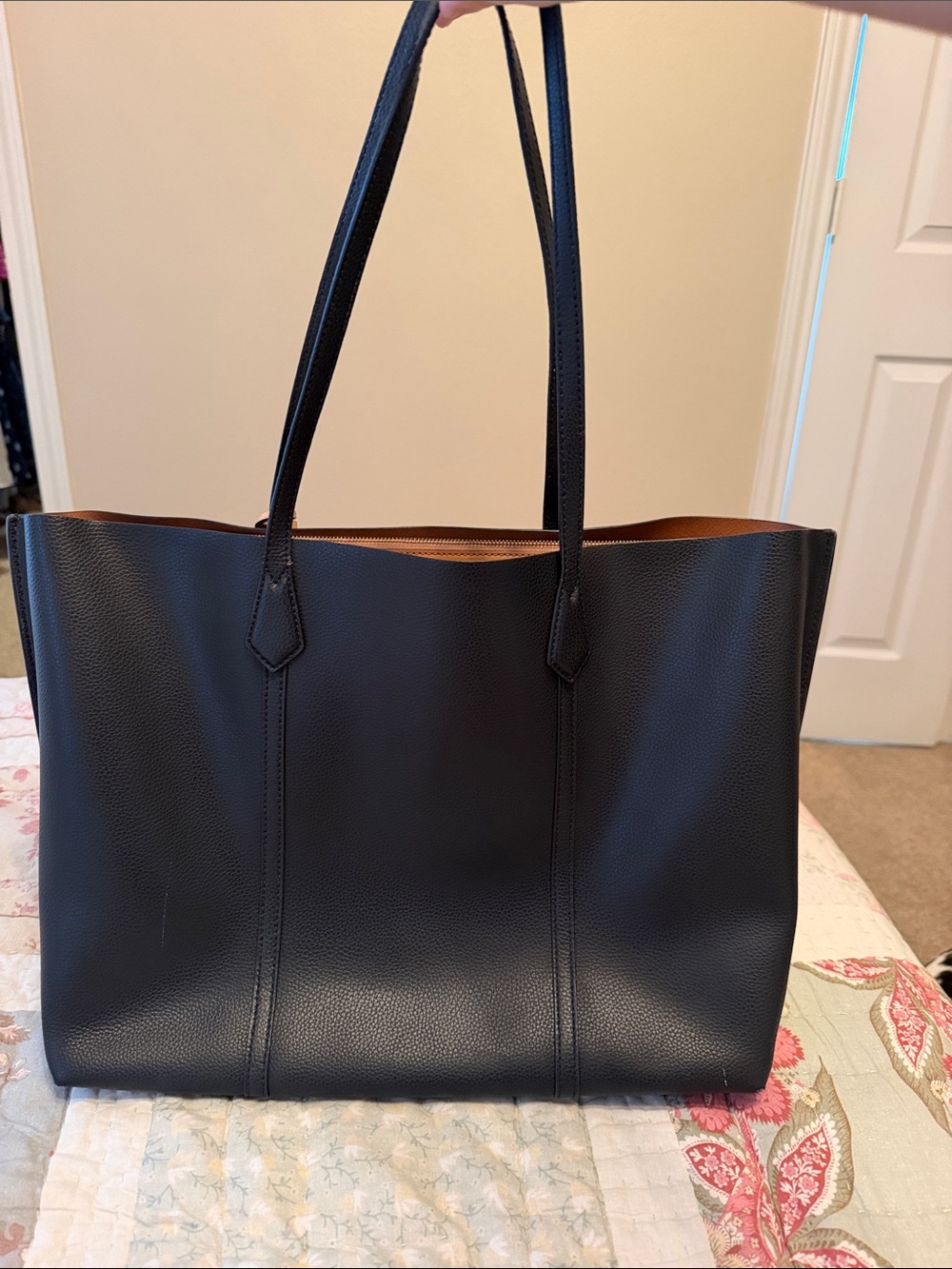 Tory Burch Black Leather Tote with Tan Tag - Picture 2 of 9